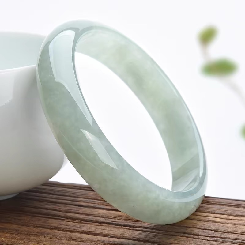 Bracelets - Pulseira de Jade Antiga de Mianmar,