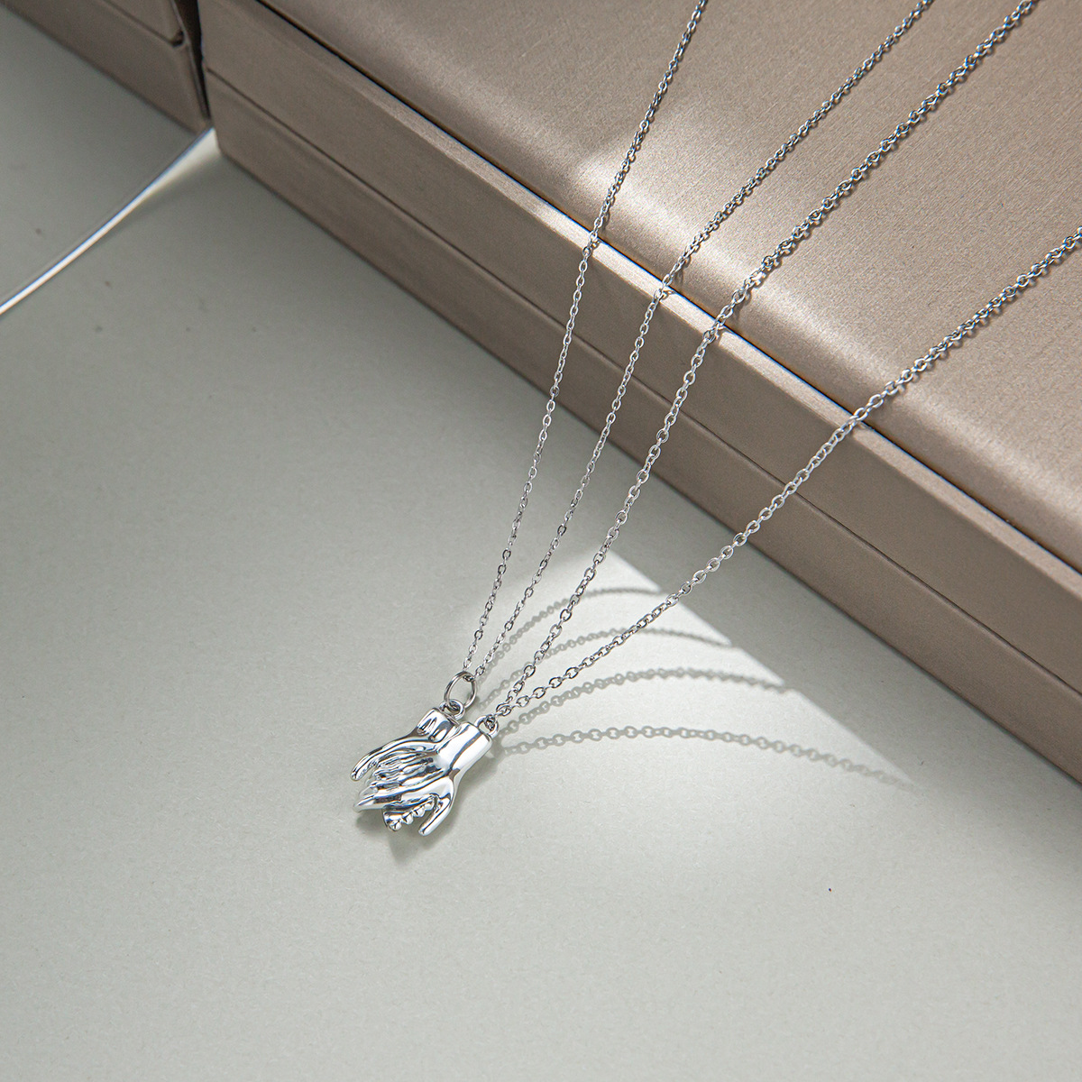 Conjunto de 2 Colares Magnétic - Magnetic Couple Matching Necklaces avaliação e preço