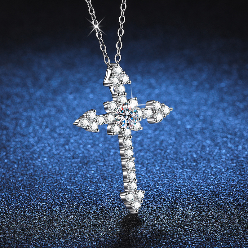 Colar com Pingente de Cruz Lio - Cross Pendant Necklace Gold avaliação e preço