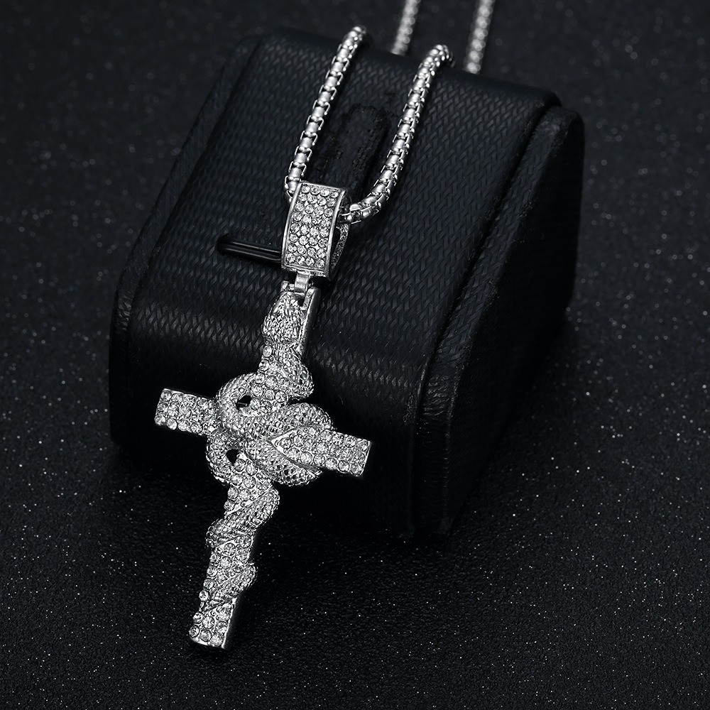 Padrão de cobra esculpida em a - Cross Pendant Necklace Gold avaliação e preço
